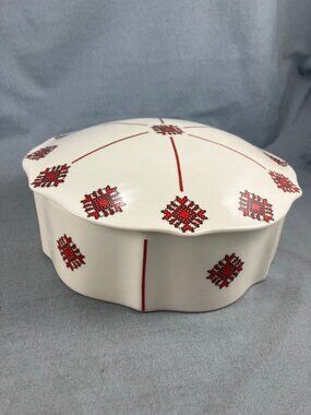 Vtg Ukrainian Ceramic Dish with Lid 7"
